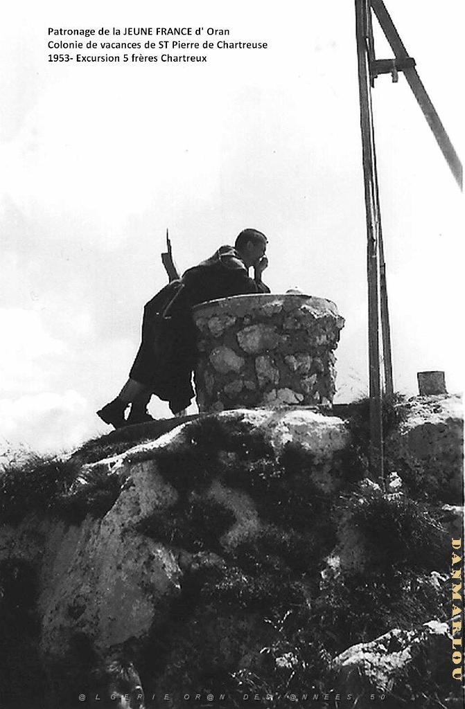COLO JEUNE FRANCE 1953 Excursion 5 Freres Chartreux.jpg